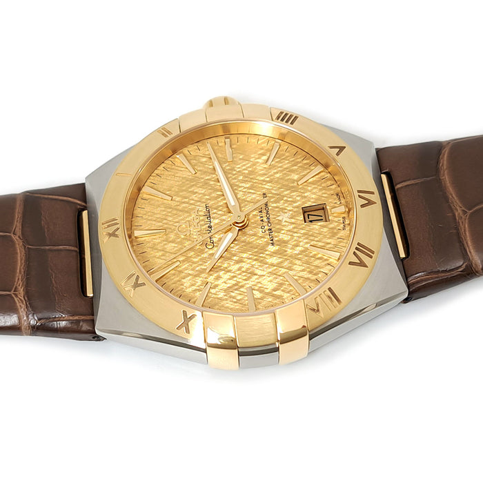 OMEGA 
Constellation Révisé 
Avec boîte et garantie