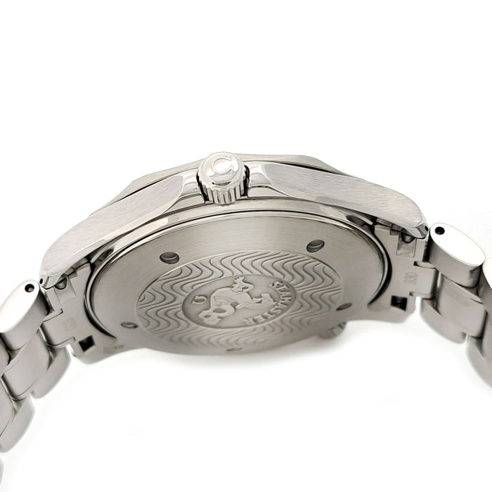 OMEGA  
海馬專業300米  
附盒