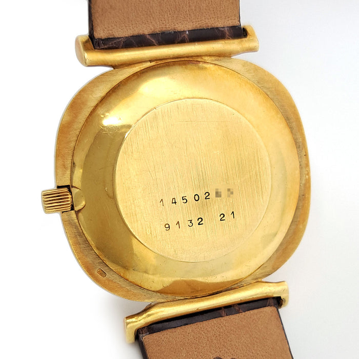 JAEGER-LECOULTRE 
Boîtier coussin cadran œil de tigre cal.818/3