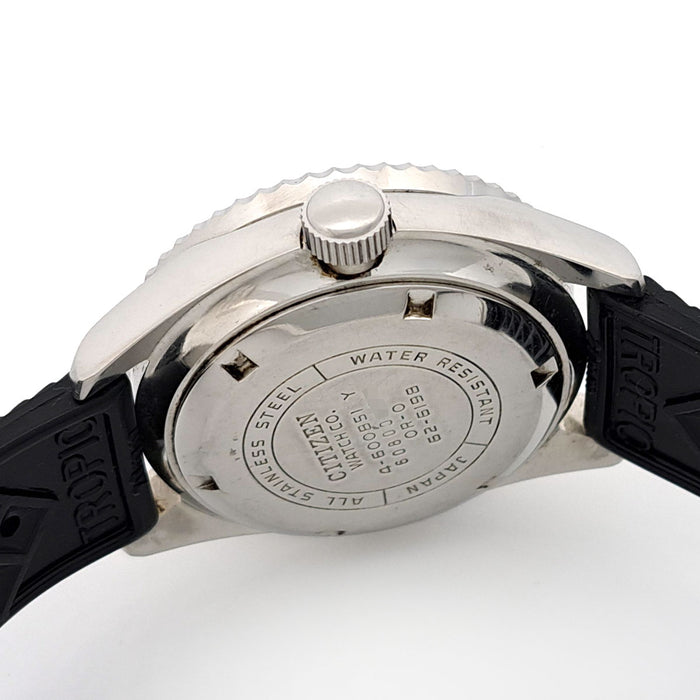 CITIZEN 
チャレンジダイバー 赤カレンダー