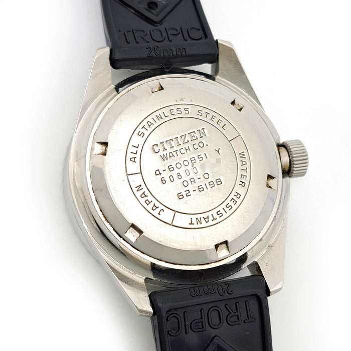 CITIZEN 
チャレンジダイバー 赤カレンダー