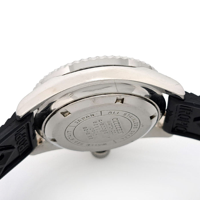 CITIZEN 
チャレンジダイバー 赤カレンダー