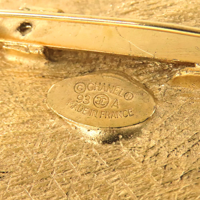 CHANEL 
Bow ＆ Arrow Heart COCO CC ロゴ ゴールドカラーメタル 
ココマーク ハートアロー ブローチ