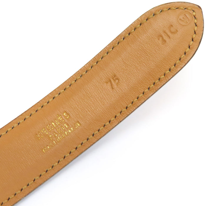 HERMES 
Ceinture en cuir vintage avec métal couleur or et poinçon ◯W
