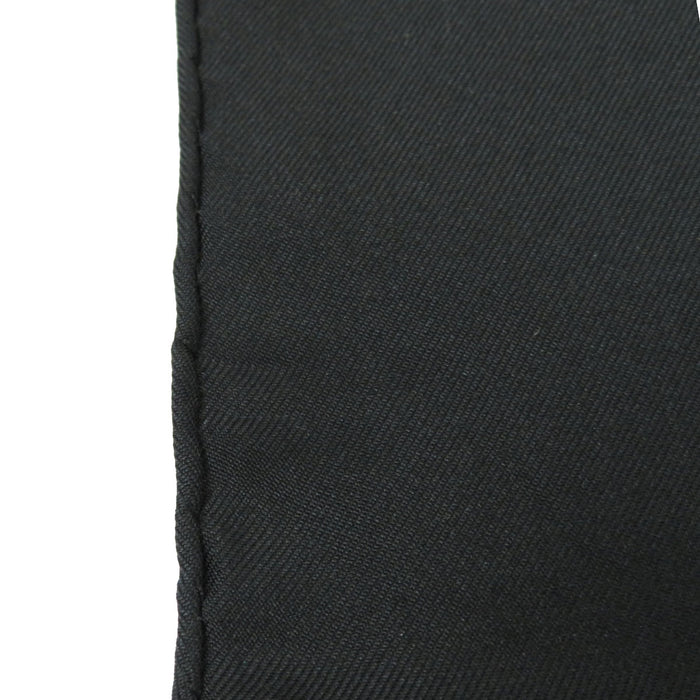 HERMES 
シルク 大判 
カレ 90 TURBANS DES REINES 王妃のターバン スカーフ