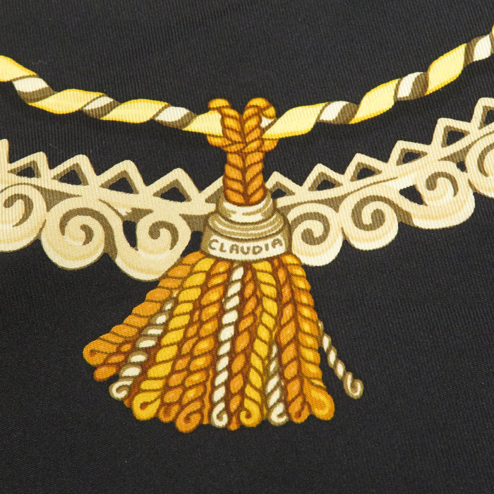 HERMES  
Large Silk Scarf  
Carré 90 Paperole