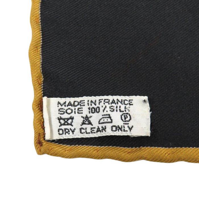 HERMES  
Large Silk Scarf  
Carré 90 Paperole