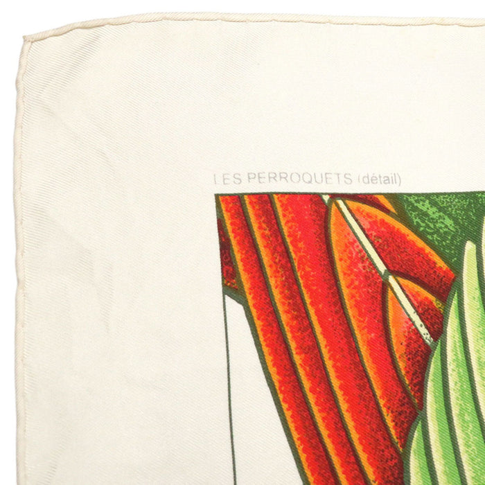 HERMES 
Silk Large 
Carré 90 LES PERROQUETS DETAIL Parrot Scarf