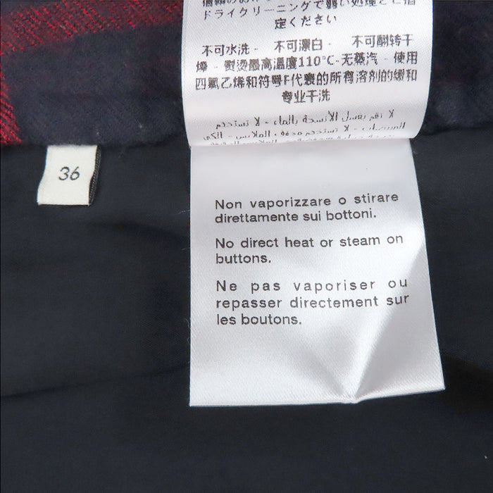 GUCCI 
GGロゴ ボタン スリッド ストライプ 
インターロッキングG ウール スカート