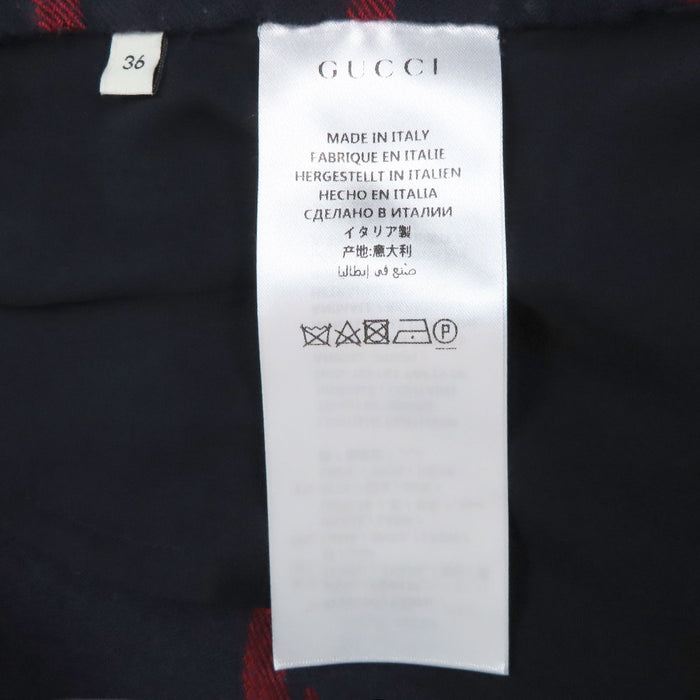 GUCCI 
GGロゴ ボタン スリッド ストライプ 
インターロッキングG ウール スカート