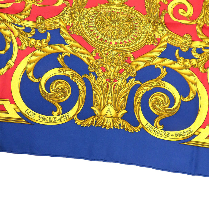 HERMES 
Foulard en soie grand format motif cheval 
Carré 90 LES TUILERIES Parc des Tuileries