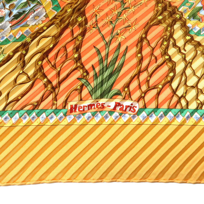 HERMES 
スカーフ シルク 
カレ 90 プリーツ AXIS MUNDI 世界の中心軸