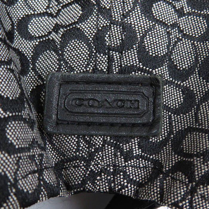 COACH 
ロゴ 総柄 レザー 
シグネチャー キャップ