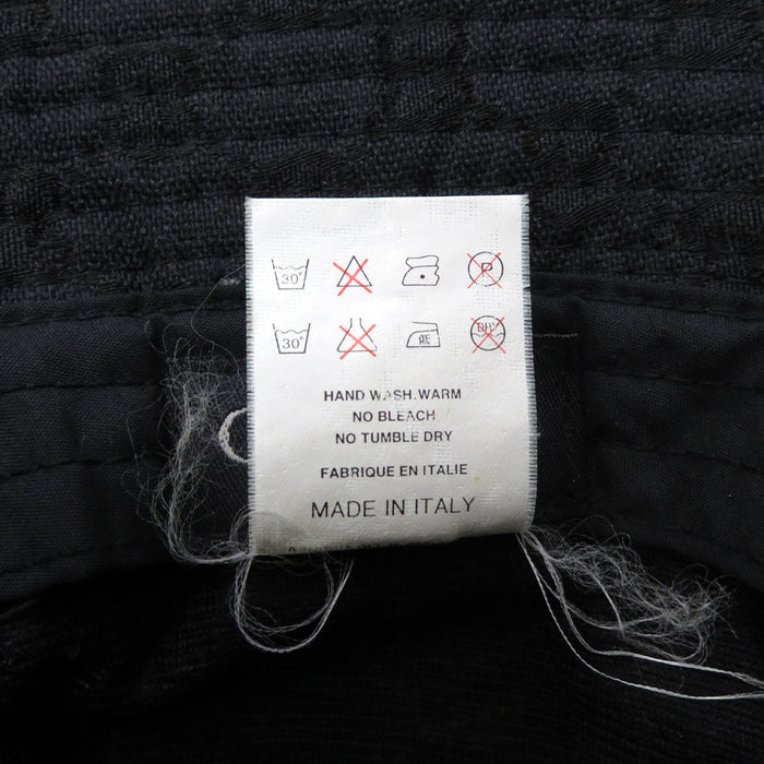 GUCCI 
Bob GG 
Motif logo intégral