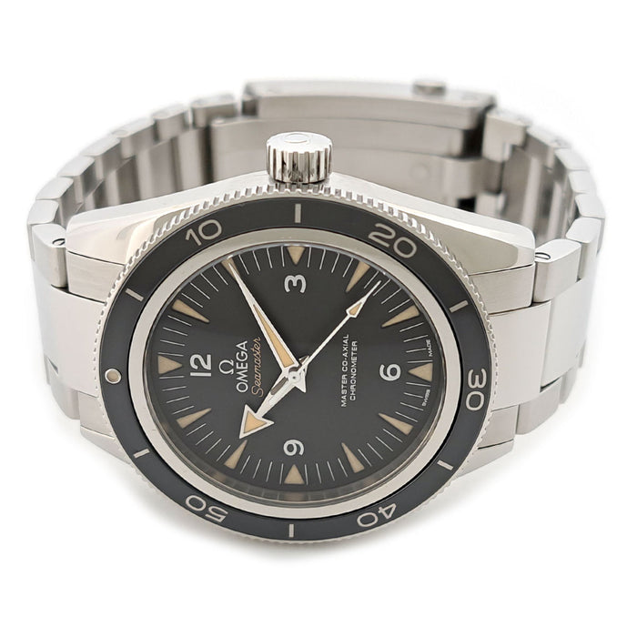 OMEGA  
Seamaster 300 Master Co-Axial