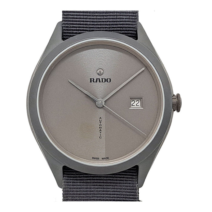 RADO  
HyperChrome Ultra Light Édition Limitée  
Avec boîte et certificat d'authenticité