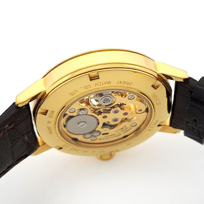 ORIENT 
Orient Star Skeleton 
With Box and Guarantee