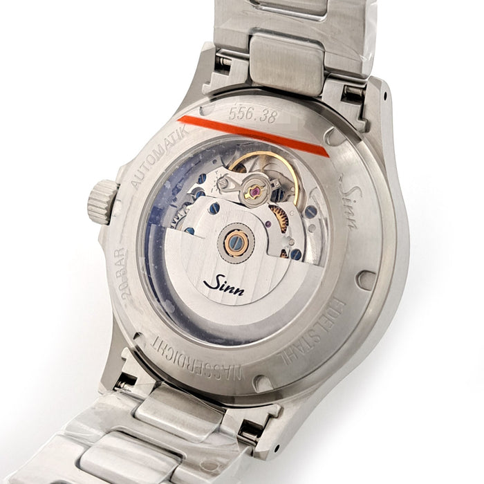 Sinn  
556 飛行員錶  
附盒
