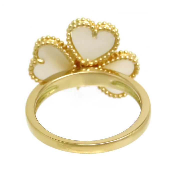 Van Cleef & Arpels  
甜蜜四葉草永恆系列戒指