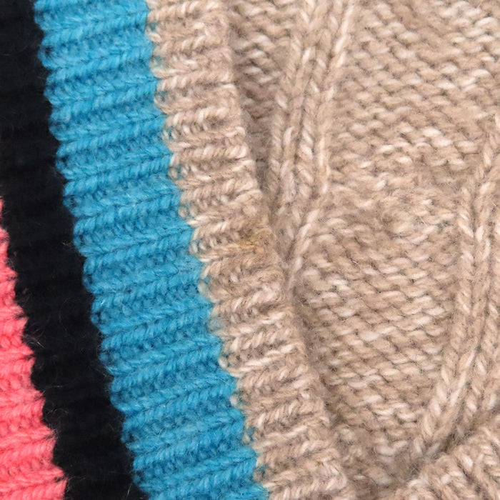 CHANEL 
COCO CC 96A Vネック 
ココマーク ヴィンテージ カシミヤ スクールニット