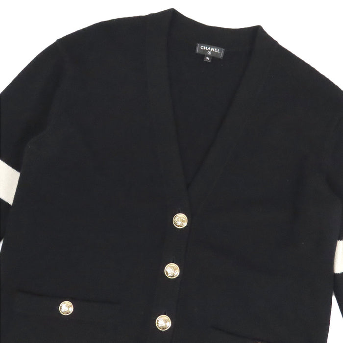 CHANEL 
COCO CC ココボタン 金ボタン ロゴ 
ココマーク カシミヤ カーディガン