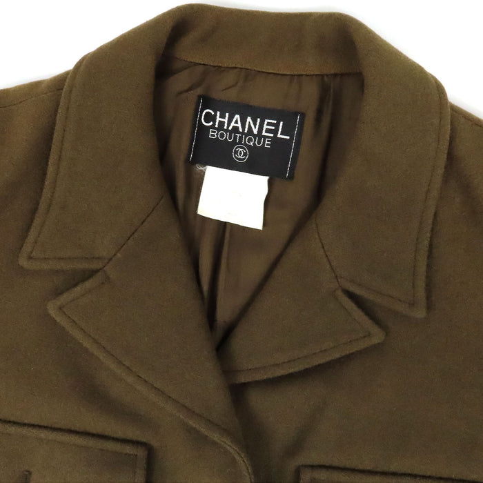 CHANEL 
96A Boutons Coco CC en laine vintage à simple boutonnage 
Veste avec boutons gripoire Coco