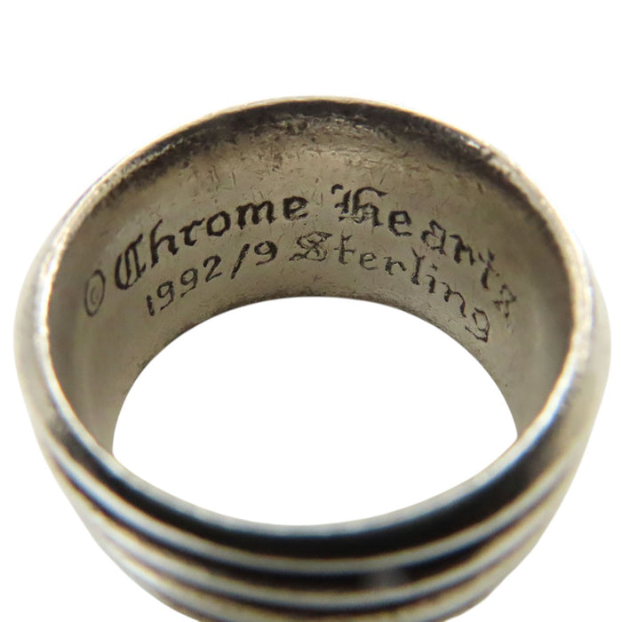 CHROME HEARTS 
Anello CH Dagger in argento sterling 1992 
Anello Dagger
