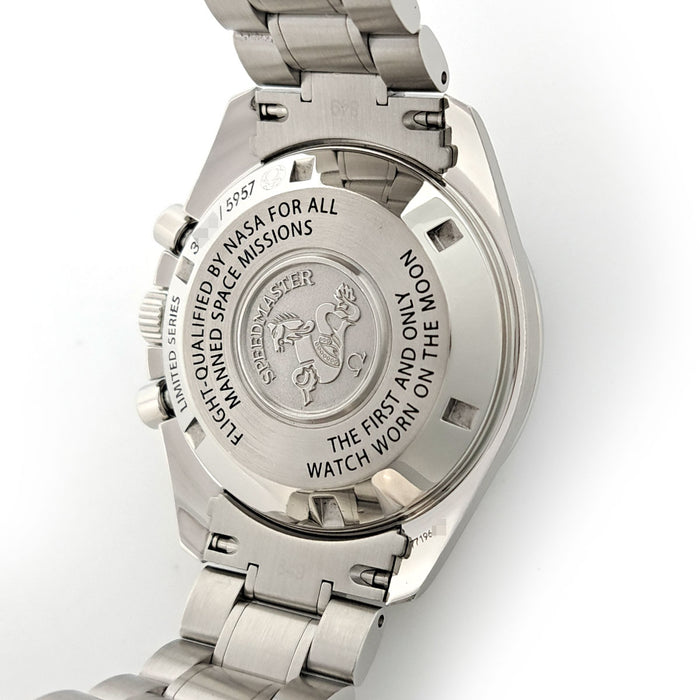 OMEGA 
Speedmaster édition 50e anniversaire FULLSET révisé 
avec boîte et garantie