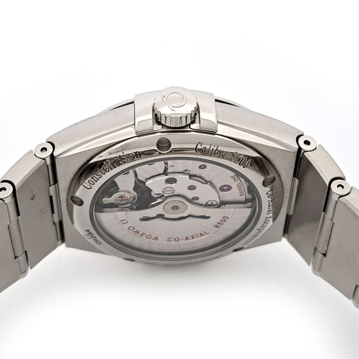 OMEGA 
Constellation 
avec boîte