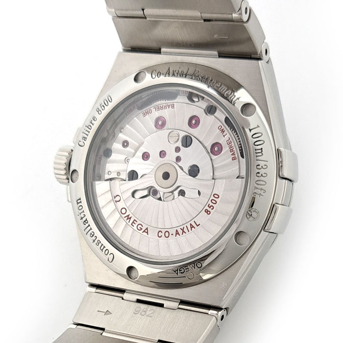 OMEGA 
Constellation 
avec boîte