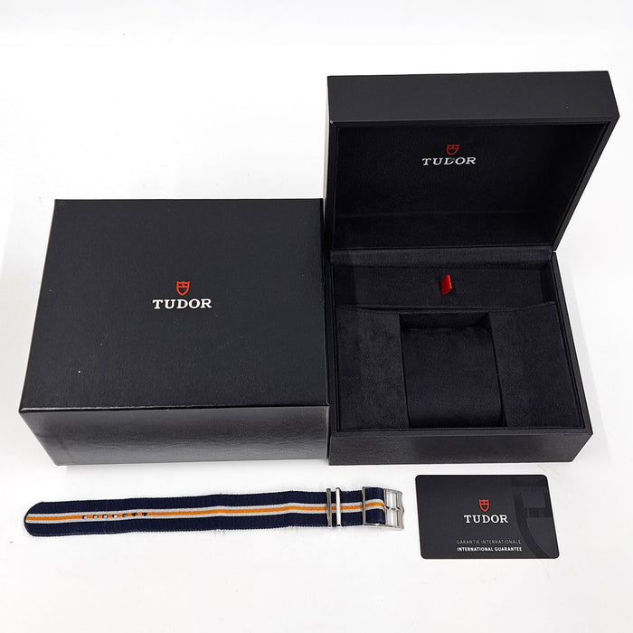 TUDOR  
Chronographe Héritage  
Avec boîte et garantie