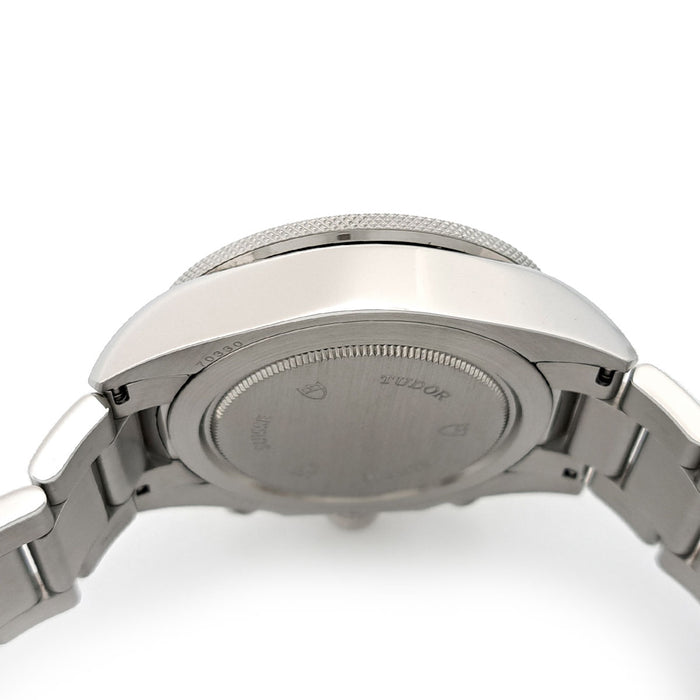 TUDOR  
Chronographe Héritage  
Avec boîte et garantie