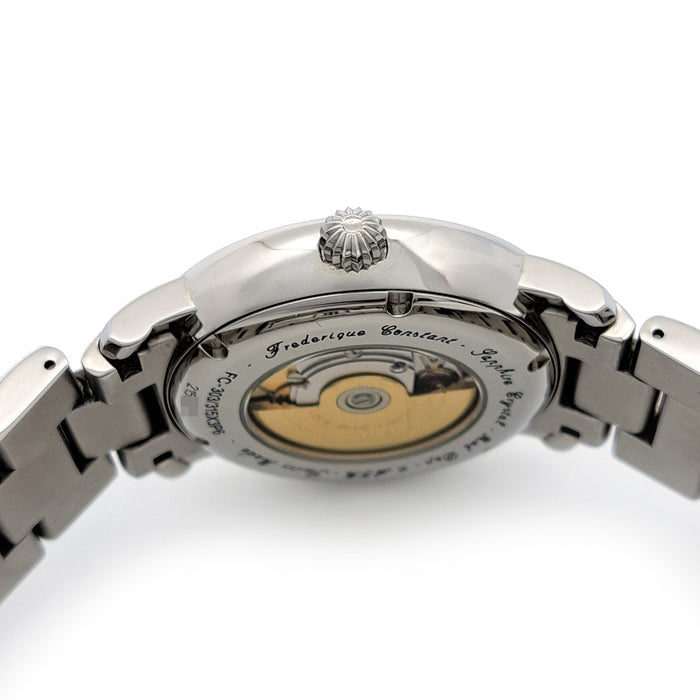 FREDERIQUE CONSTANT  
经典心跳日期款  
附带盒子和保卡