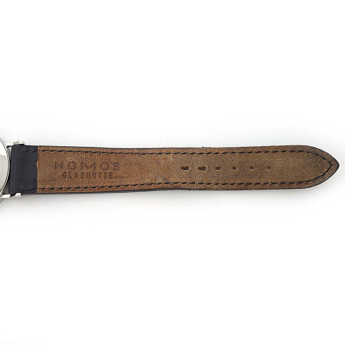 NOMOS 
Tangente 
con scatola e garanzia