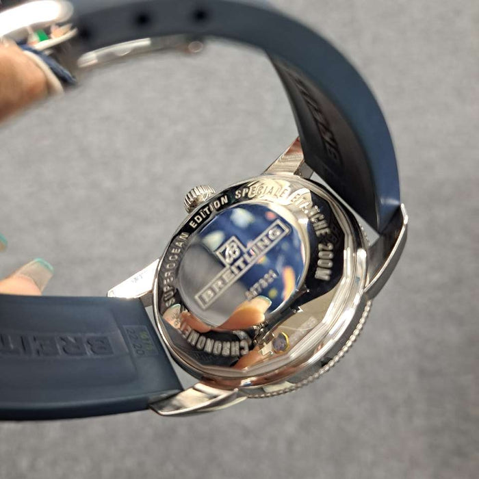 【WHOLESALES】
BREITLING 
A17321 
箱　ギャランティ(液晶滲みあり)　クロノメーター証　純正品ラバーベルト×1(使用感あり)