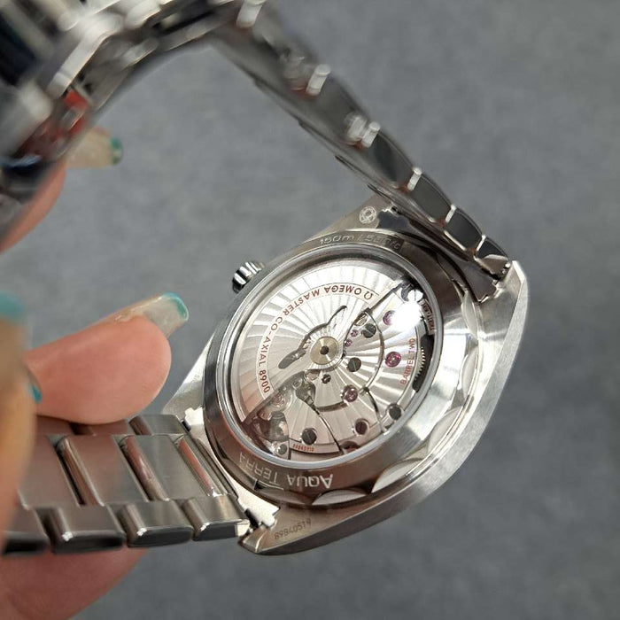 【WHOLESALES】
OMEGA 
220.10.41.21.01.001 
箱　ギャランティ　ピクトグラム　クロノメーター証