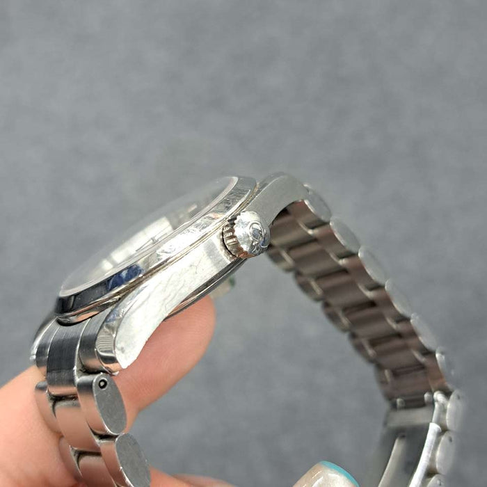 【WHOLESALES】
OMEGA 
2504.5 
箱(内箱劣化)　ギャランティ　ピクトグラム　クロノメーター証