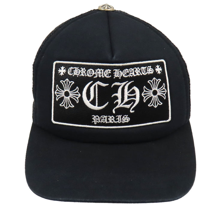 CHROME HEARTS 
パリ限定 CHプラス コットン メッシュ 
ロゴ 刺繍 トラッカーキャップ