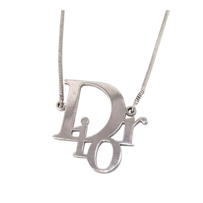 Dior 
ヴィンテージ トロッター シルバーカラーメタル 
ロゴ ネックレス