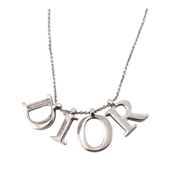 Dior  
Logo métal couleur argent Dio(r)evolution  
Collier Diorevolution