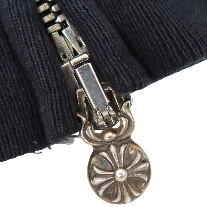 CHROME HEARTS 
Felpa CH con cerniera a pugnale, doppia cerniera, cotone, pelle, interno felpato 
Maniche con patch a croce, felpa con cappuccio e zip