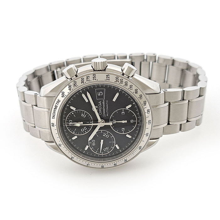 OMEGA
Speedmaster Date
Avec boîte