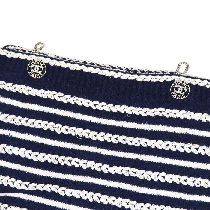 CHANEL  
COCO CC Bouton Coco Manches trois-quarts Coton  
Maille rayée avec logo Coco
