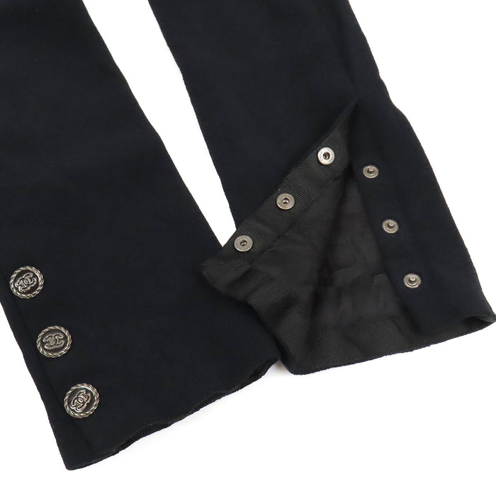 CHANEL  
COCO CC Bouton Coco  
Veste sans col avec logo Coco