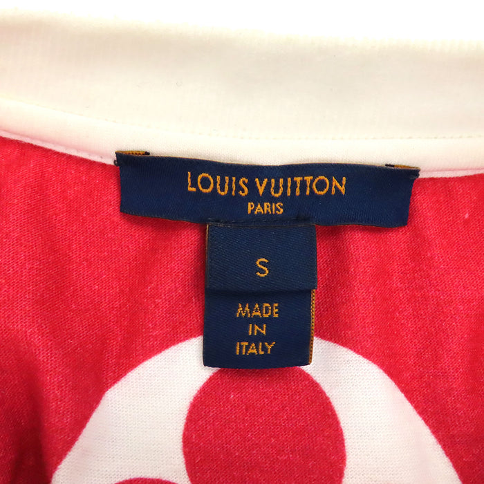 LOUIS VUITTON 
T-shirt en coton à motif LV dégradé 
Monogramme Sunset inversé
