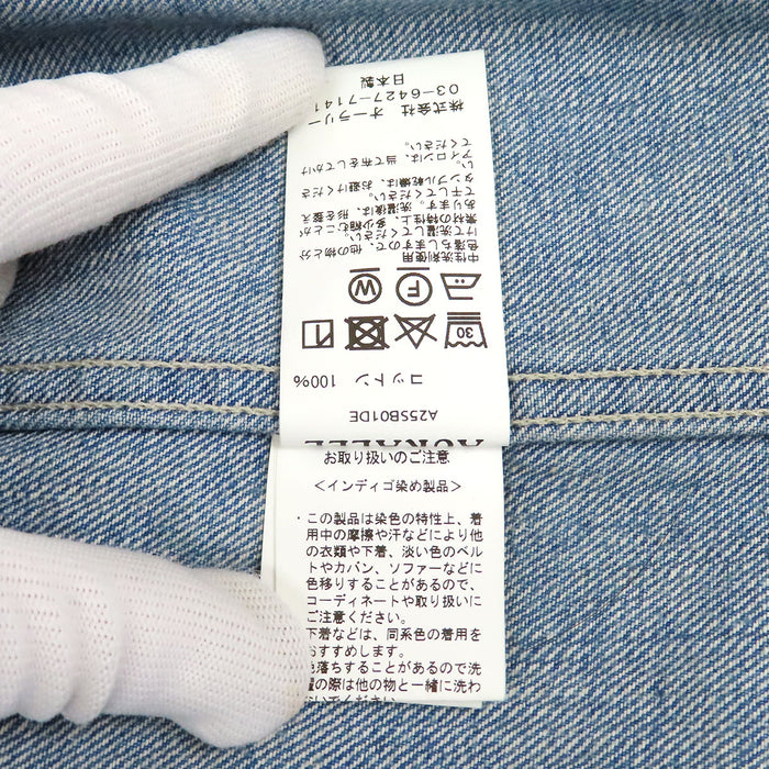 25SS AURALEE SELVEDGE FADED LIGHT DENIM BLOUSON Logo Button 
Auralee Selvedge Faded Light Denim Blouson