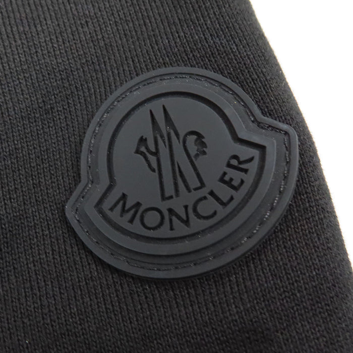 MONCLER 
Sweat à capuche 2024 avec logo en caoutchouc 
Sweat à capuche imprimé logo