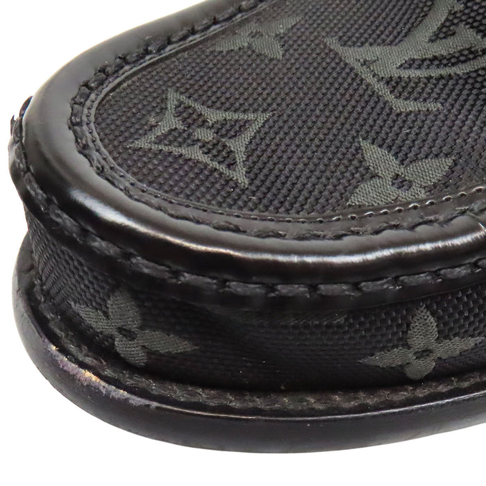 LOUIS VUITTON
Scarpe mocassino Monogram Major in tessuto jacquard con logo LV e pelle, modello 2024
Monogramma