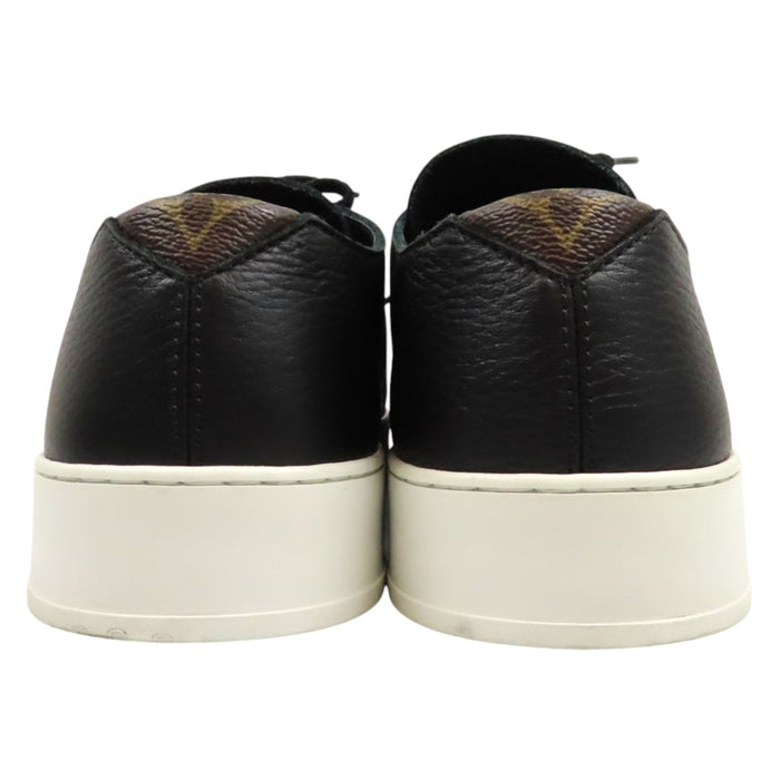 LOUIS VUITTON 
LV ロゴ レースアップ モノグラム レザー 22年 
リゾートライン スニーカー