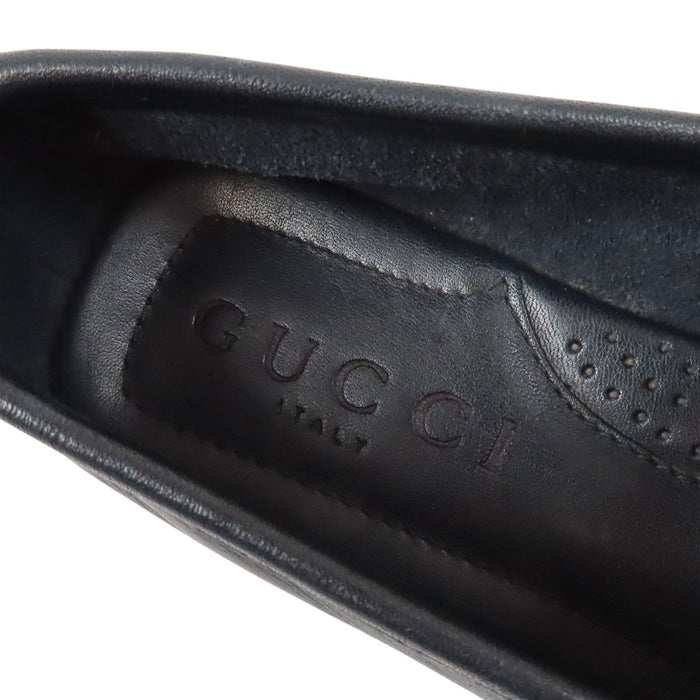 GUCCI
Chaussures de conduite en cuir avec ferrures dorées et mors de cheval